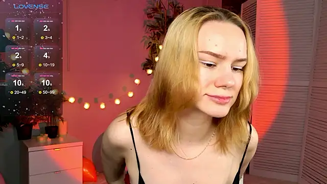 Ramona    online show from March 2026 06:14:01 AM