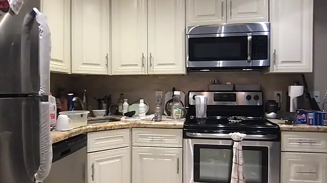 BigGuyMuscle online show from February 2026 09:00:01 PM