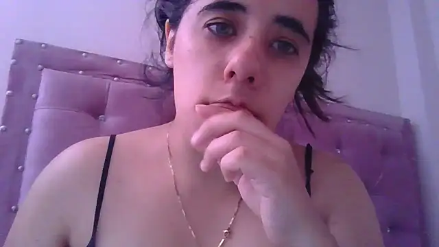 annarose19 online show from February 2025 04:47:01 PM