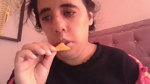 annarose19 online show from February 2026 05:52:01 PM