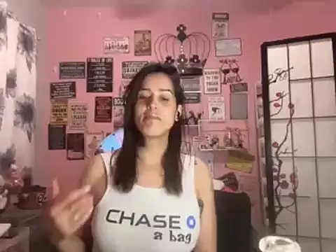 Snapshot of latinacubana chatting on December 2024 12:30:02 PM latinacubana online show from December 2024 12:30:02 PM