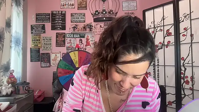 Snapshot of latinacubana chatting on February 2025 04:23:02 PM latinacubana online show from February 2025 04:23:02 PM