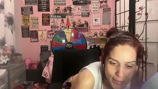 Snapshot of latinacubana chatting on February 2025 03:56:01 AM latinacubana online show from February 2025 03:56:01 AM