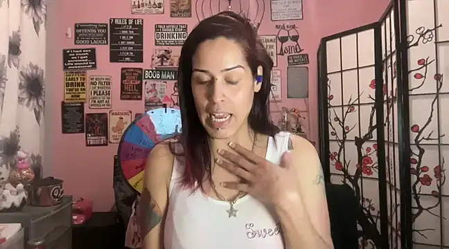 Snapshot of latinacubana chatting on March 2025 09:35:02 AM latinacubana online show from March 2025 09:35:02 AM