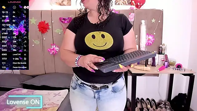 Zaly mature online show from September 2025 02:11:02 AM