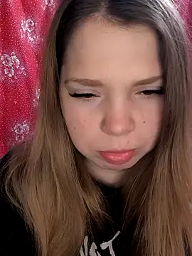 Snapshot of Zuli_Kiska chatting on February 2026 10:04:02 PM Zuli Kiska online show from February 2026 10:04:02 PM