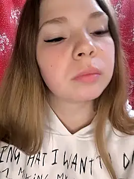 Snapshot of Zuli_Kiska chatting on February 2026 08:13:02 PM Zuli Kiska online show from February 2026 08:13:02 PM