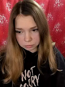 Snapshot of Zuli_Kiska chatting on February 2026 11:41:01 AM Zuli Kiska online show from February 2026 11:41:01 AM