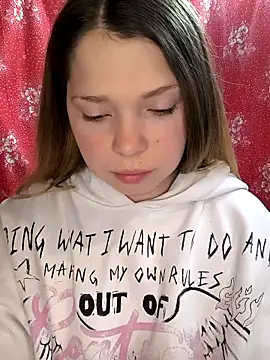 Zuli Kiska online show from March 2026 07:18:02 PM