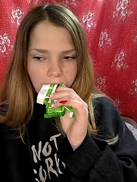 Zuli Kiska online show from April 2026 11:04:02 AM