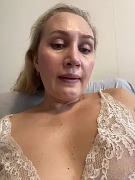 YourBlondee online show from December 2024 05:39:02 AM