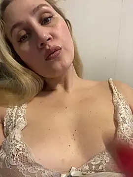 YourBlondee online show from January 2025 03:11:01 AM