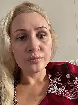 YourBlondee online show from October 2025 08:38:01 AM