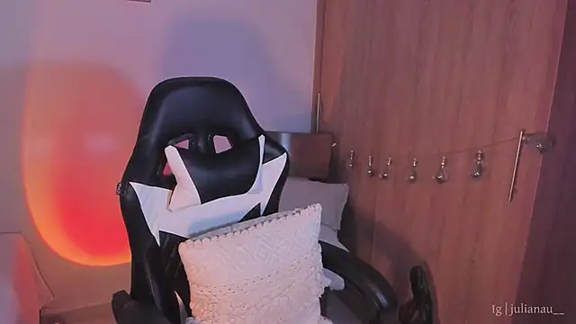 iriswest  online show from January 2025 01:37:02 AM