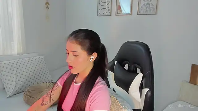 iriswest  online show from January 2025 11:16:02 PM