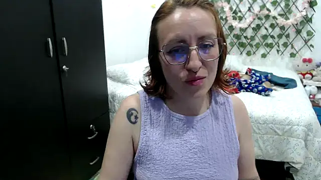 Snapshot of kittykalor09 chatting on February 2026 03:21:02 AM kittykalor09 online show from February 2026 03:21:02 AM