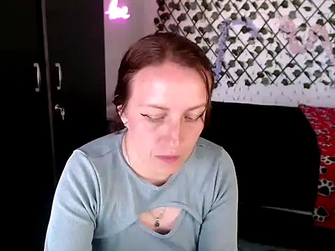 kittykalor09 online show from April 2026 03:31:01 PM