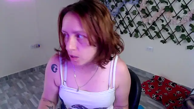 Snapshot of kittykalor09 chatting on April 2026 04:41:01 PM kittykalor09 online show from April 2026 04:41:01 PM