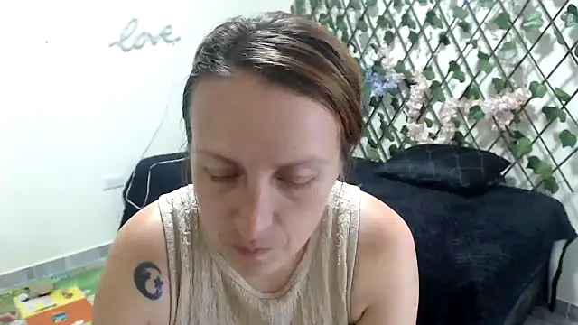 Snapshot of kittykalor09 chatting on May 2026 03:58:02 AM kittykalor09 online show from May 2026 03:58:02 AM