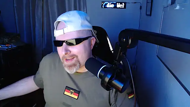 DerPornoPete online show from January 2025 01:30:01 AM