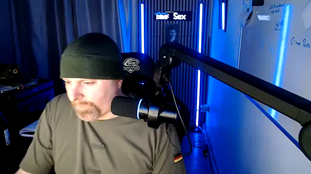 DerPornoPete online show from February 2026 12:45:02 AM