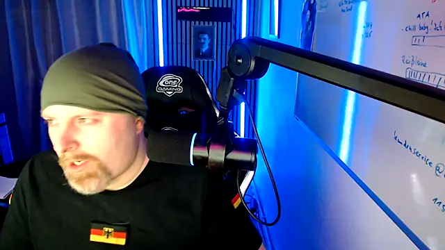 DerPornoPete online show from April 2026 12:22:01 AM