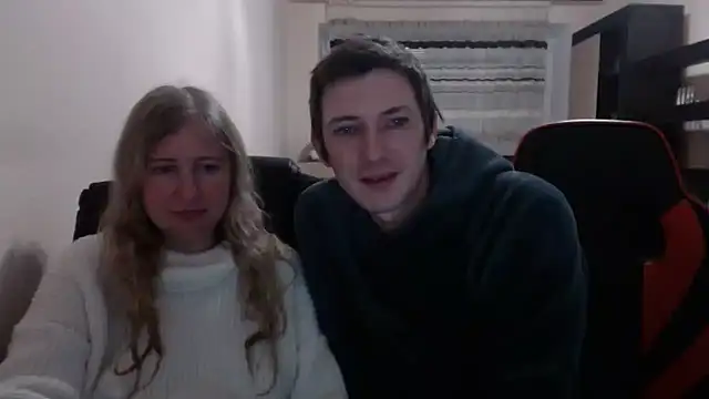 Snapshot of PeterAndJen chatting on February 2025 08:09:02 PM PeterAndJen online show from February 2025 08:09:02 PM