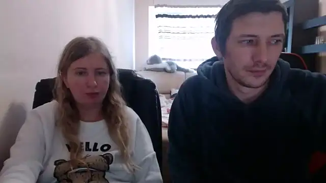 Snapshot of PeterAndJen chatting on March 2025 12:53:02 PM PeterAndJen online show from March 2025 12:53:02 PM