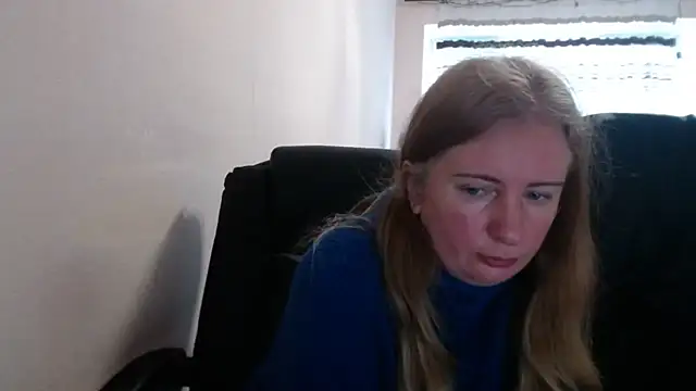 Snapshot of PeterAndJen chatting on January 2026 08:05:01 AM PeterAndJen online show from January 2026 08:05:01 AM