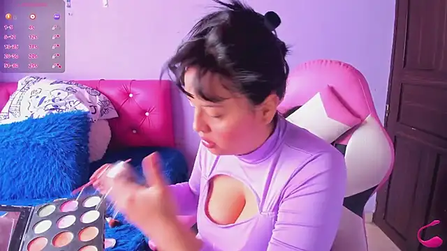 crissn0707 online show from November 2025 11:54:02 AM