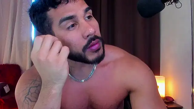 Snapshot of Artemis_Kazttman chatting on January 2025 10:43:02 PM Artemis Kazttman online show from January 2025 10:43:02 PM