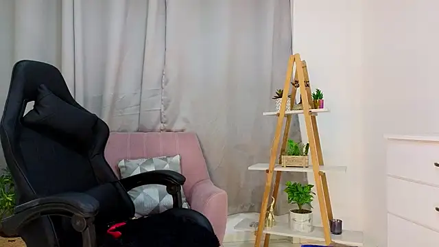 bella  adams online show from February 2025 02:03:01 AM