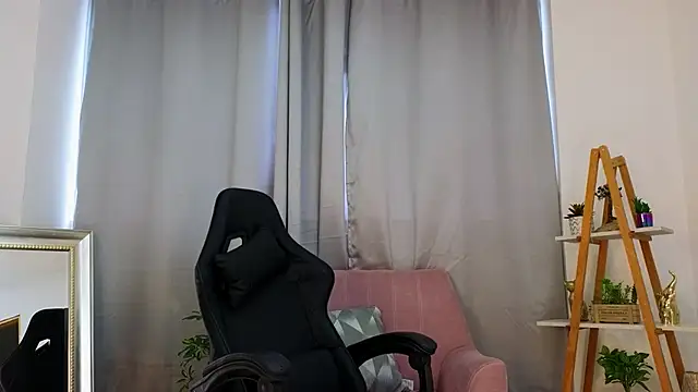 bella  adams online show from March 2025 09:27:02 PM