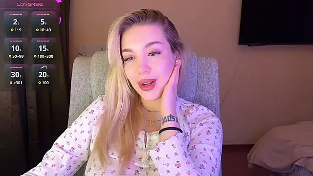 ariashaa online show from December 2025 06:24:02 PM