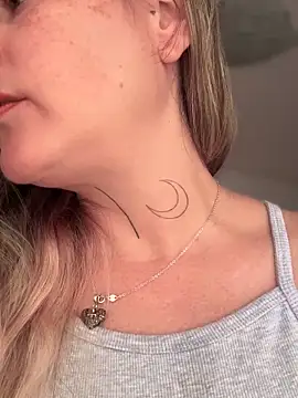 misslulipop online show from January 2025 07:00:02 PM