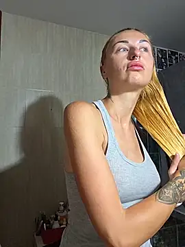 Snapshot of kylie_blck chatting on June 2026 03:01:01 AM kylie blck online show from June 2026 03:01:01 AM