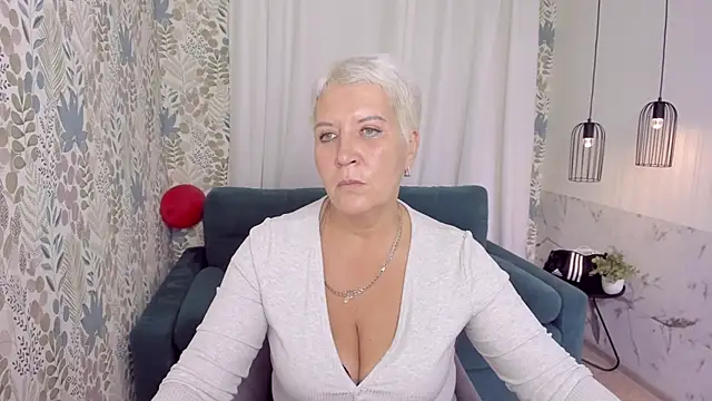 KathySunn online show from October 2025 07:06:02 AM