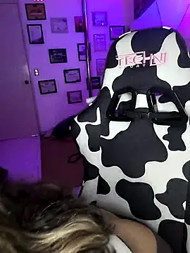 AhriSteele online show from February 2026 04:49:02 AM