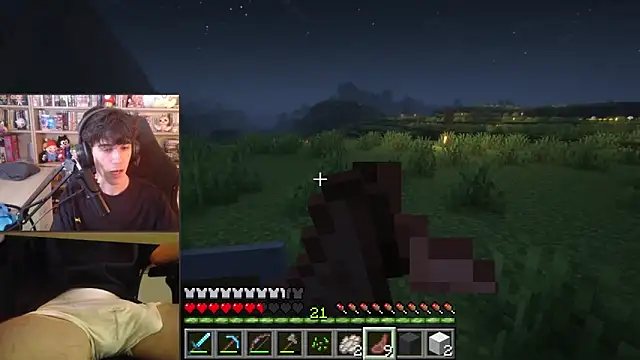 Snapshot of nolantwink chatting on April 2026 07:58:02 PM nolantwink online show from April 2026 07:58:02 PM