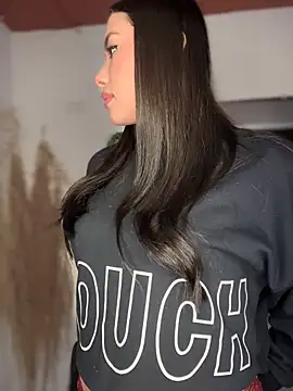 Ambar pe  online show from February 2025 09:06:02 PM