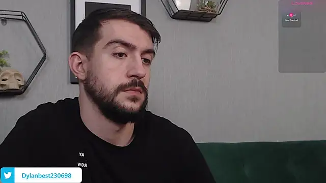 Snapshot of Dylan_Best chatting on February 2025 10:40:02 PM Dylan Best online show from February 2025 10:40:02 PM