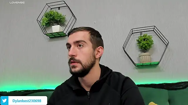 Dylan Best online show from November 2025 11:15:01 PM