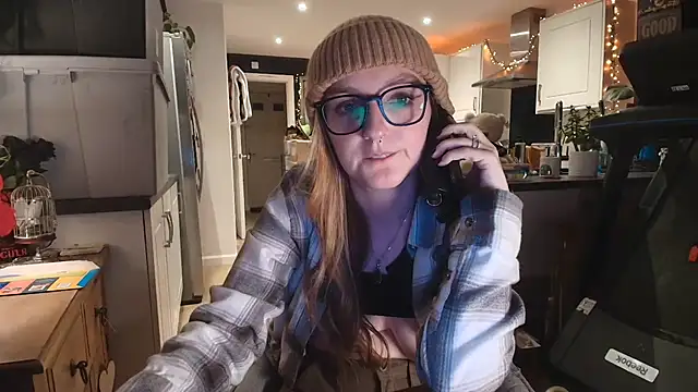 short sweetpea online show from October 2025 07:02:01 PM