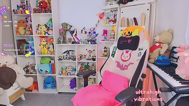 Snapshot of meda_kawaii_ chatting on October 2025 04:52:01 PM meda kawaii online show from October 2025 04:52:01 PM