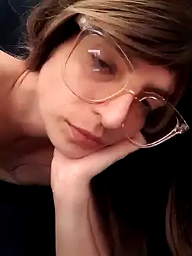 Snapshot of LouGabriel chatting on December 2024 08:08:02 AM LouGabriel online show from December 2024 08:08:02 AM