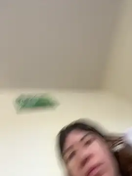 Snapshot of HYPHYtype chatting on March 2025 08:40:01 PM HYPHYtype online show from March 2025 08:40:01 PM