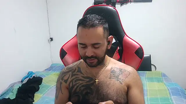 TeddyGominola  online show from January 2025 03:14:02 PM