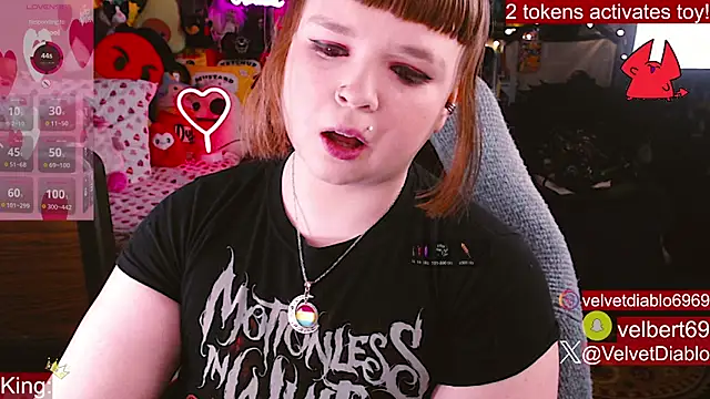 Snapshot of VelvetDiablo chatting on February 2026 12:50:02 AM VelvetDiablo online show from February 2026 12:50:02 AM
