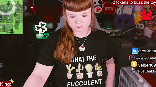 Snapshot of VelvetDiablo chatting on February 2026 01:04:01 AM VelvetDiablo online show from February 2026 01:04:01 AM