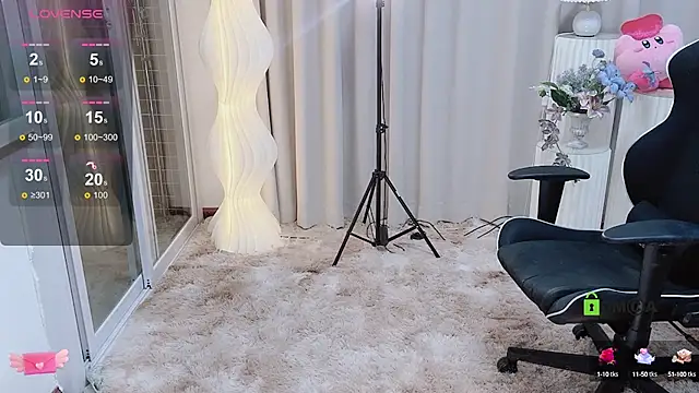 Happy Kitty online show from December 2024 04:49:01 PM